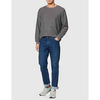 Straight Leg Jeans 2
