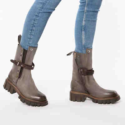 A54202-0201 Chelsea Boots 2