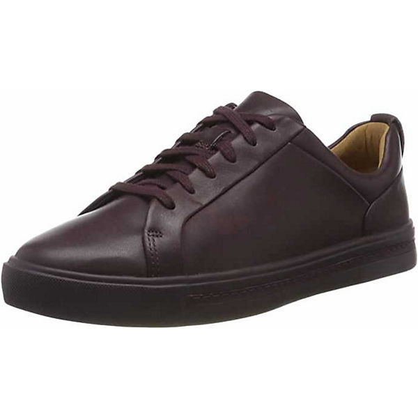 Schnürschuhe