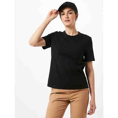 shirt sarita T-Shirts 2