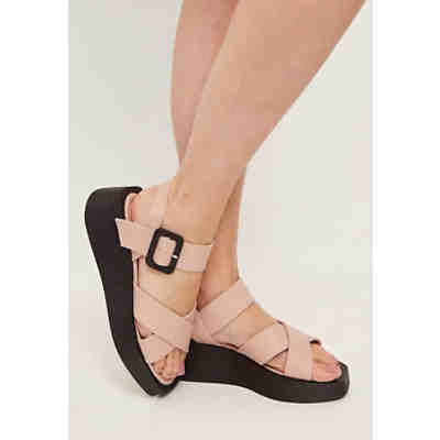 Plateausandale Sandals Plateau-Sandaletten 2