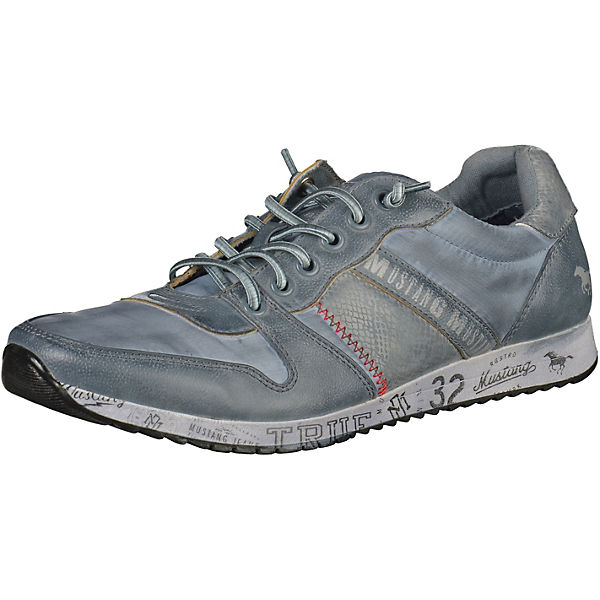 MUSTANG Sneakers