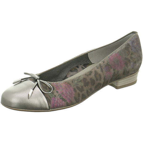 ara Ballerinas