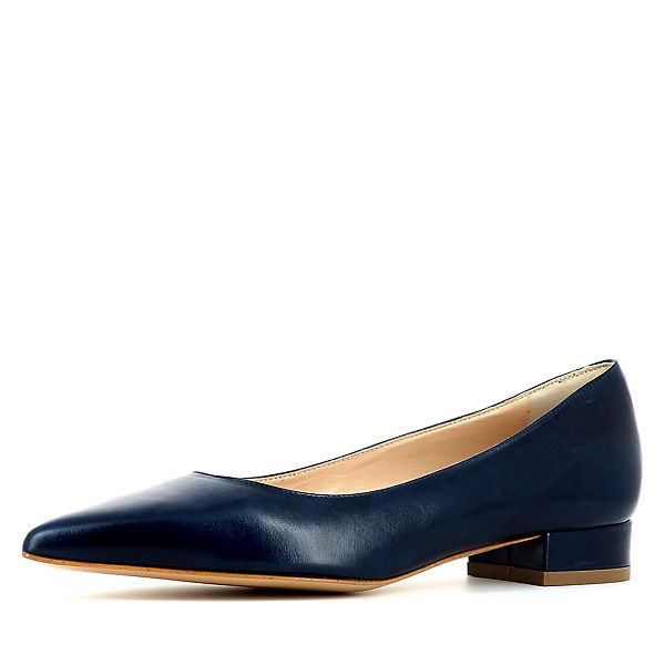 Evita Shoes Pumps