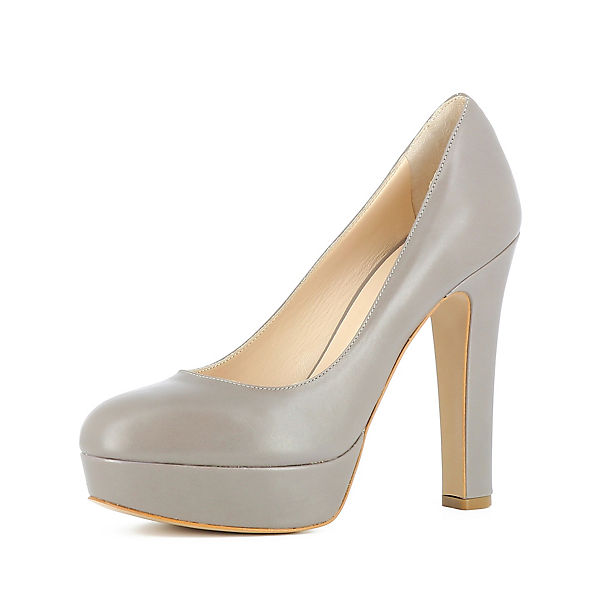 Evita Shoes Pumps