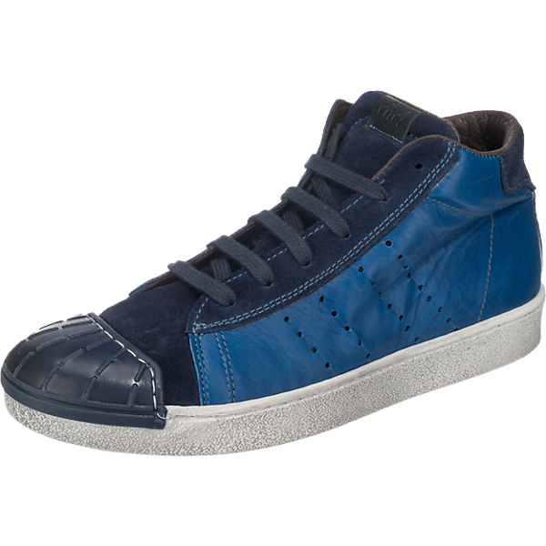 Clic Sneakers