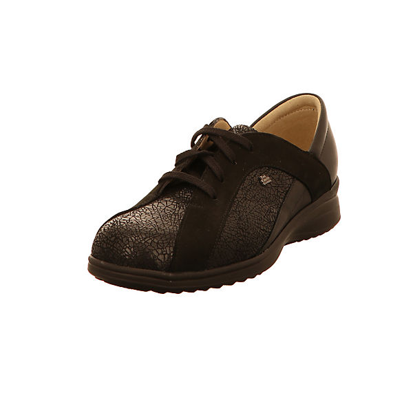 Schnürschuhe