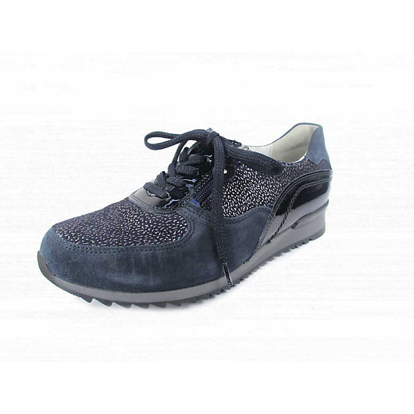Schnürschuhe