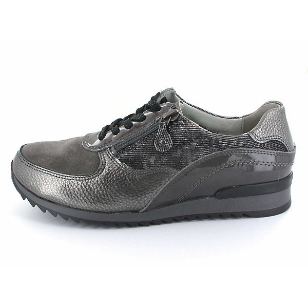 Schnürschuhe
