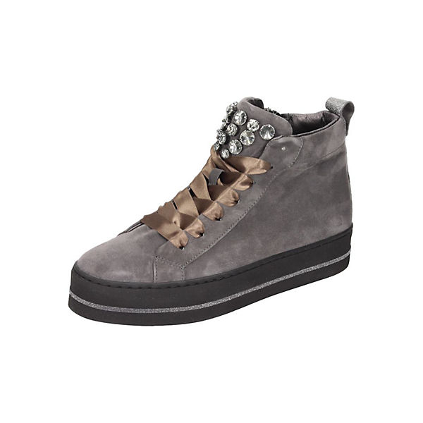 Schnürschuhe
