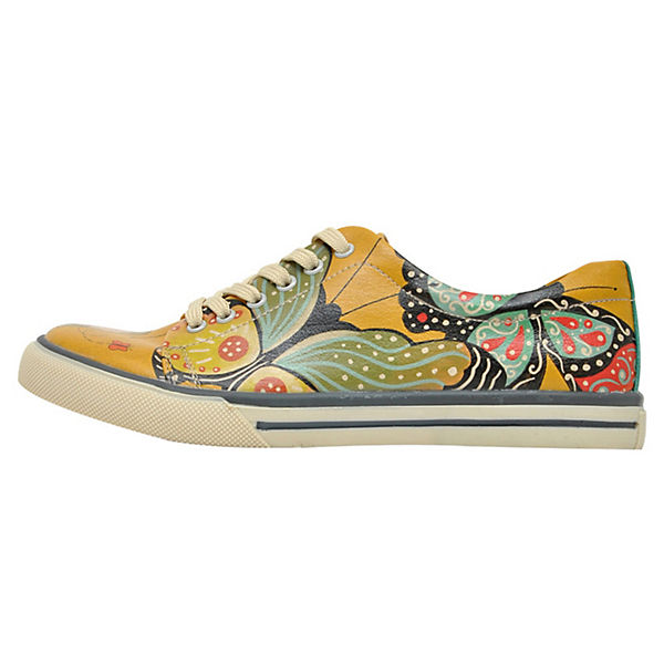 Sneakers Low Butterflies in My Stomach