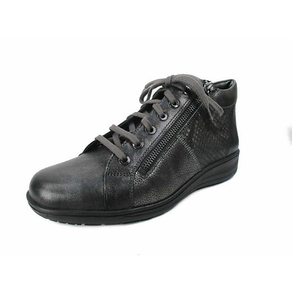 Schnürschuhe