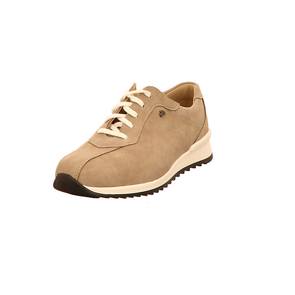 Schnürschuhe