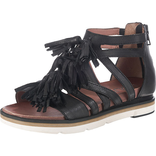 Ina Riemchensandalen