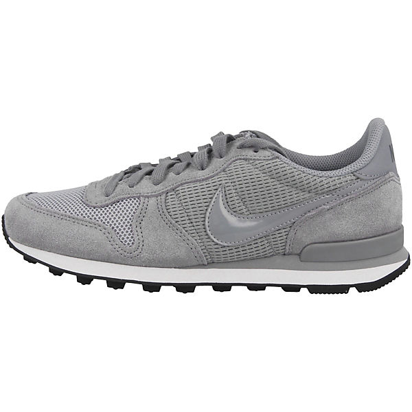 Sneakers Low Internationalist