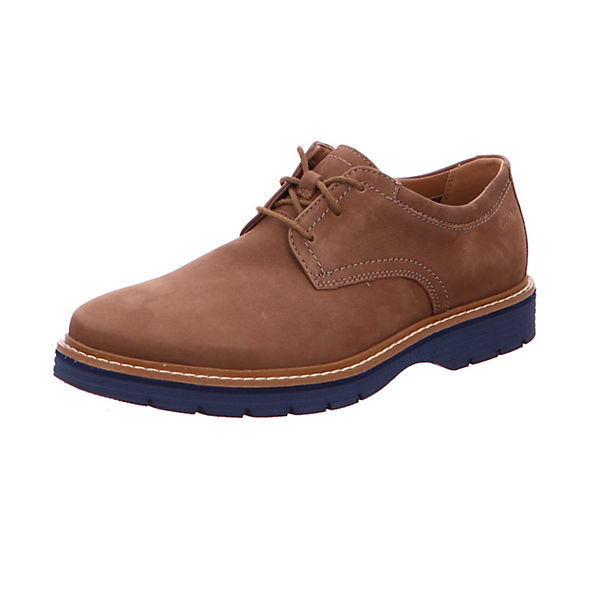 Schnürschuhe