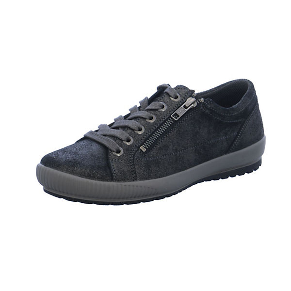 Schnürschuhe