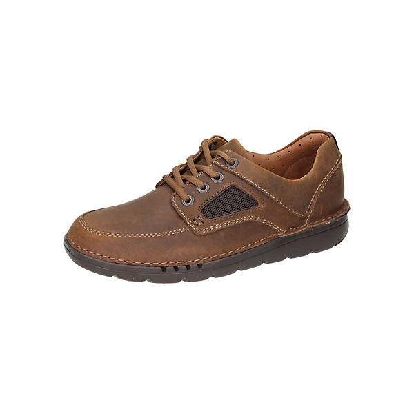 Schnürschuhe