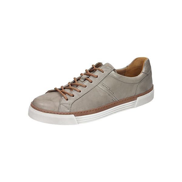 Schnürschuhe