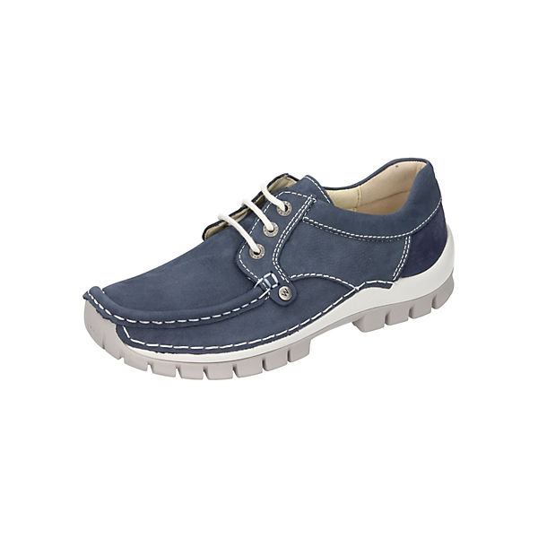 Schnürschuhe