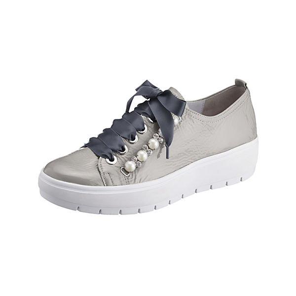 Schnürschuhe