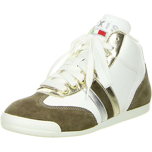 Sneakers High