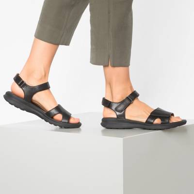clarks adorn calm