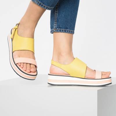 Klassische Sandalen 2