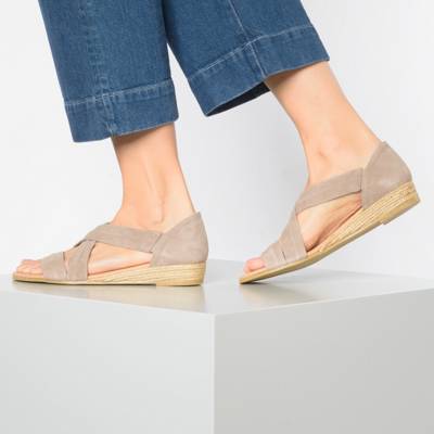 Klassische Leder Sandalen 2