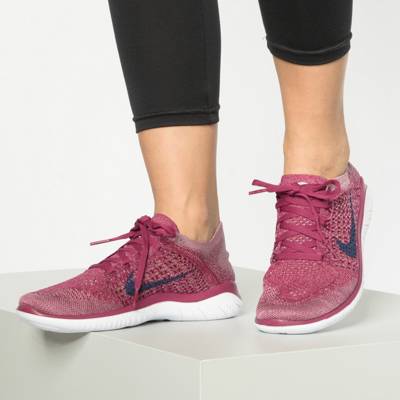 nike performance free