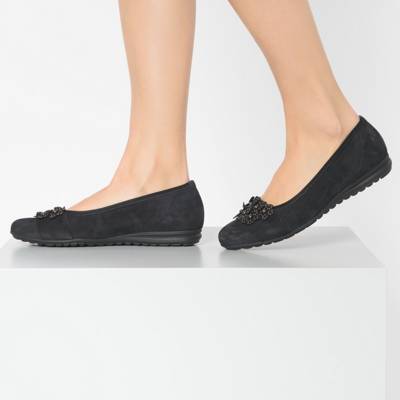 Klassische Ballerinas 2