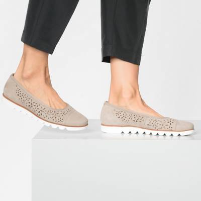 Klassische Ballerinas 2
