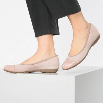 Klassische Ballerinas 2