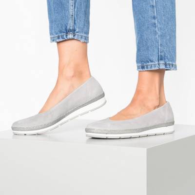 Klassische Ballerinas 2