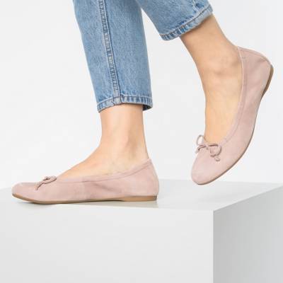 Klassische Ballerinas 2