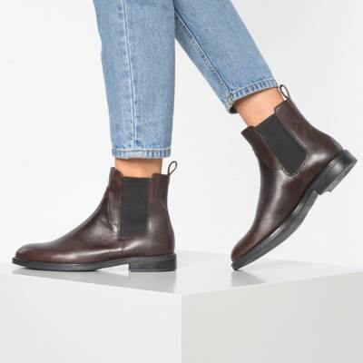 Amina Chelsea Boots 2
