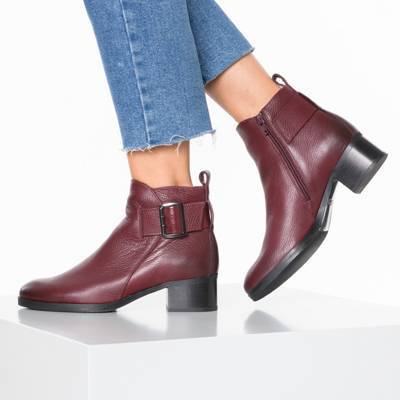 Mila Charm Klassische Stiefeletten 2