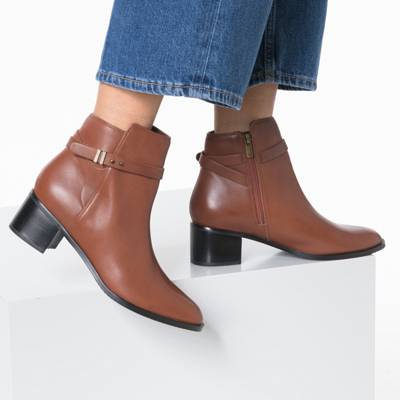 clarks freya