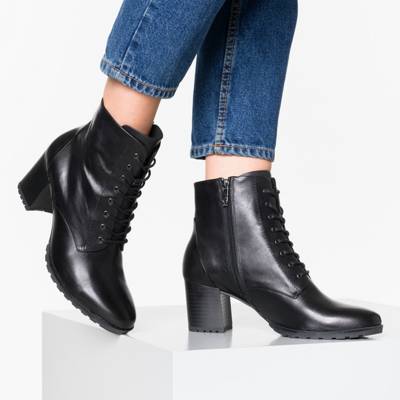 JULIA Schnürstiefeletten 2