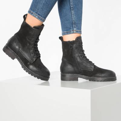 Schnürstiefeletten 2