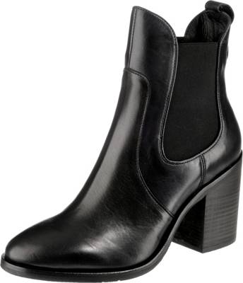 Maya Chelsea Boots