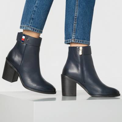 Maya Klassische Stiefeletten 2