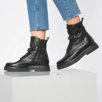 Schnürstiefeletten 2