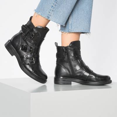 Schnürstiefeletten 2
