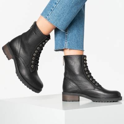 Schnürstiefeletten 2