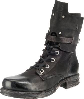 Schnürstiefeletten