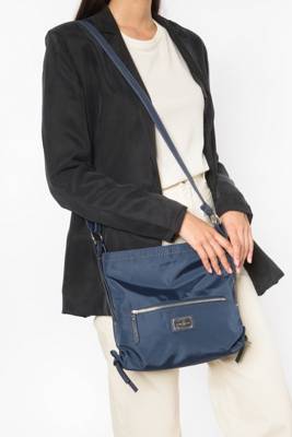 Elin
Nylon Umhängetasche 2