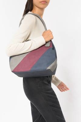 Miri
Stripes  Shopper 2