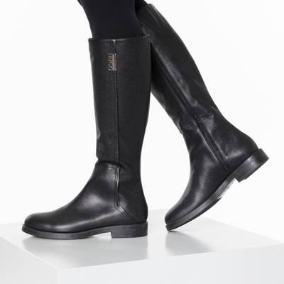 Model "Victoria Flat Boot" Klassische Stiefel 2