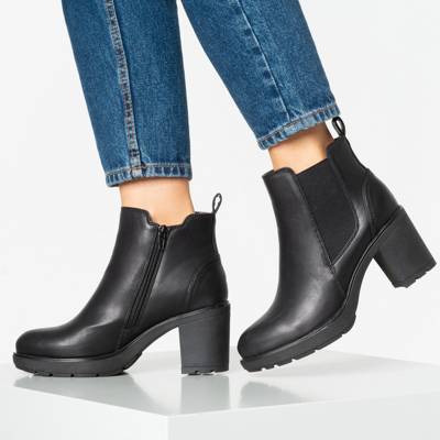 Chelsea Boots 2